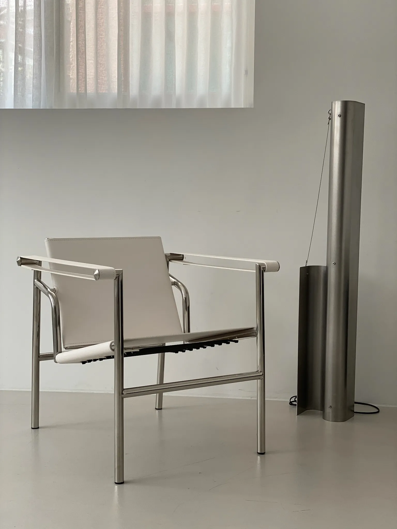 스튜디오 모프 고요한 순간의 빛과 여백