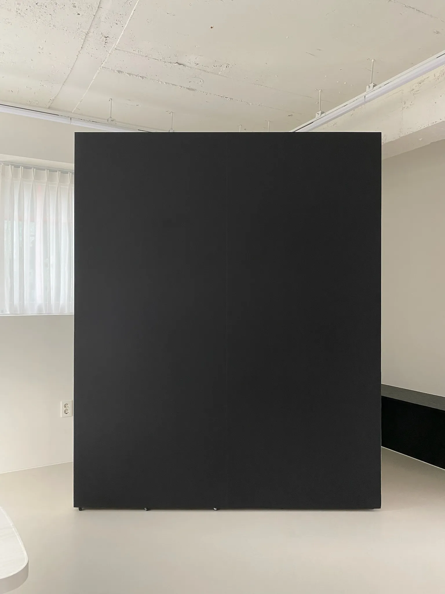 스튜디오 모프 밝고 개방적인 촬영 공간